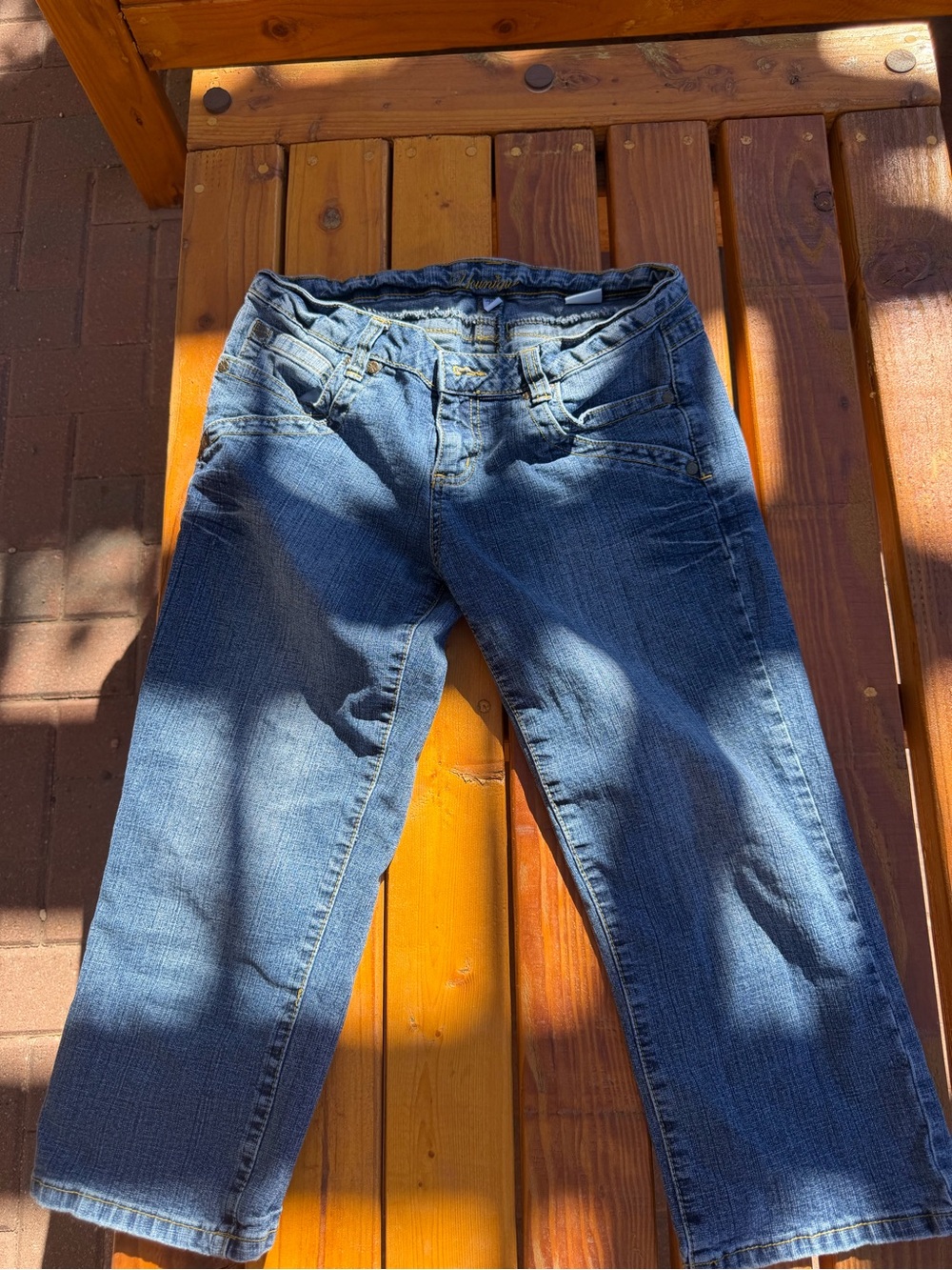 Younique Blue Cropped Straight-Leg Jeans size 9